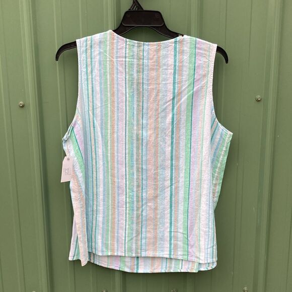 Women's Woven Lightweight Core Tank Top, Size L - Picture 2 of 7